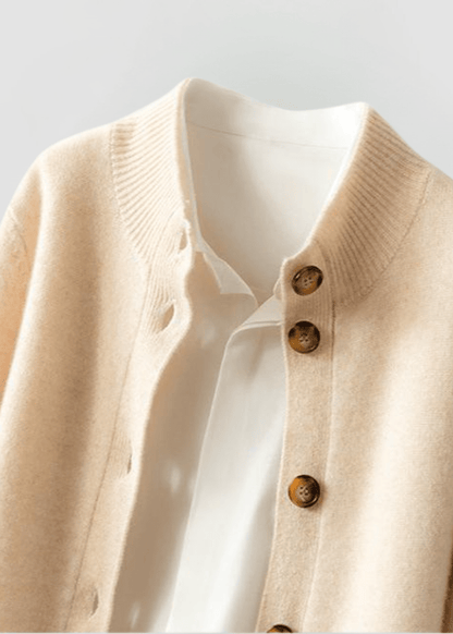 INGRID - GEBREID VEST MET ELEGANTE KNOPEN